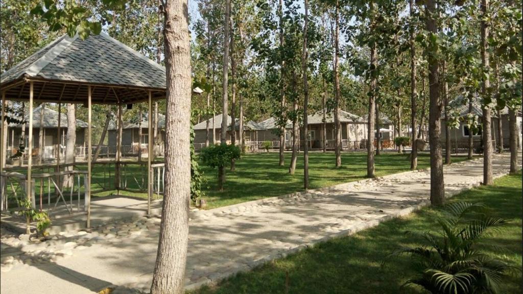 Hotel Anand At The Satluj Anandpur Sāhib Exterior foto